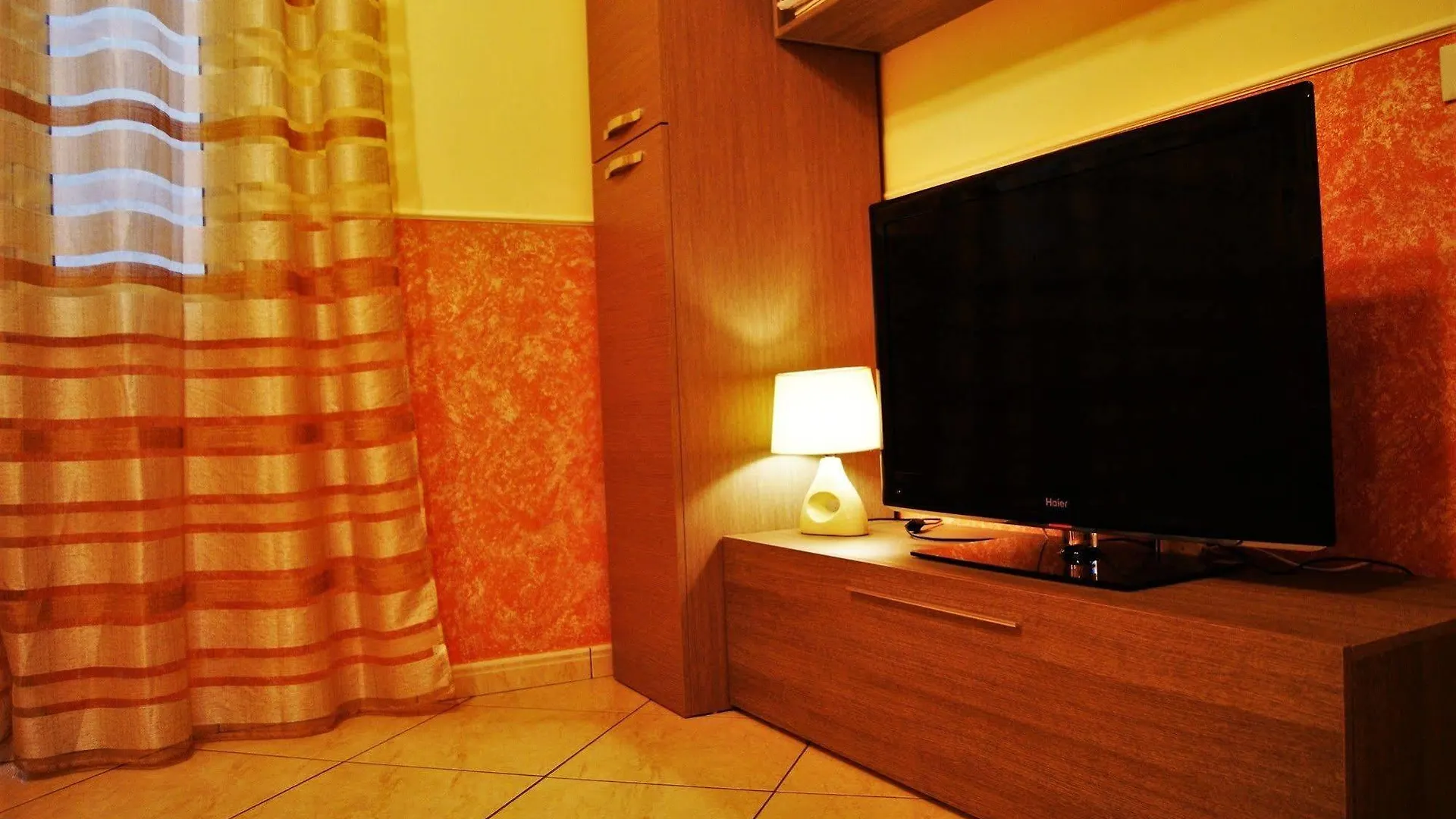 Maison 37, Exclusive Use Apartment For 5-6 People, 3 Bedrooms Палермо