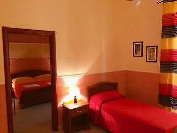 Maison 37, Exclusive Use Apartment For 5-6 People, 3 Bedrooms Палермо